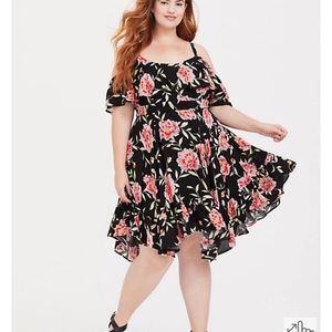 NWOT Torrid 1 Cold Shoulder Dress